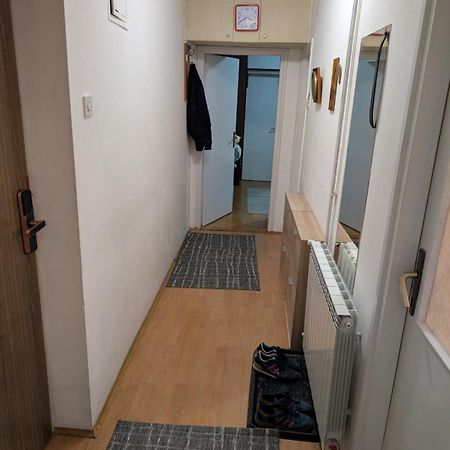 Stan Uzice Apartment Bagian luar foto